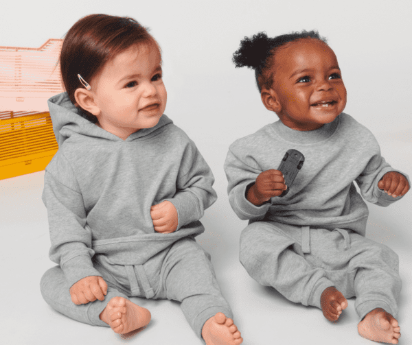 Le Sweat Capuche pour Enfant Personnalisable: Confort et Style Personnalise